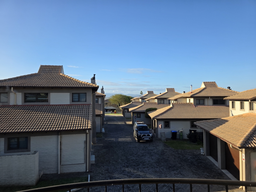 3 Bedroom Property for Sale in Wavecrest Eastern Cape